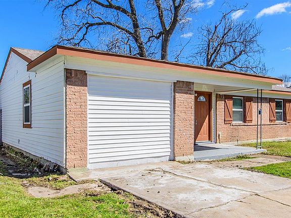 3rd image of 4718 Bedford Dr