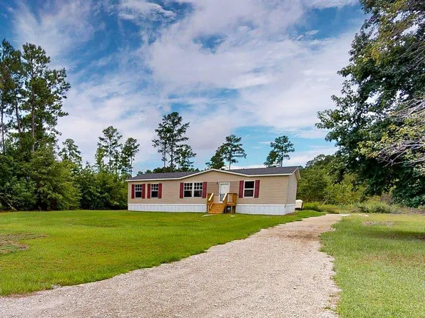 155 Crown Point Drive, Riegelwood, NC 28456