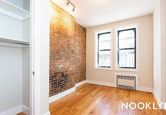 4th image of 227 Stanhope St #1R