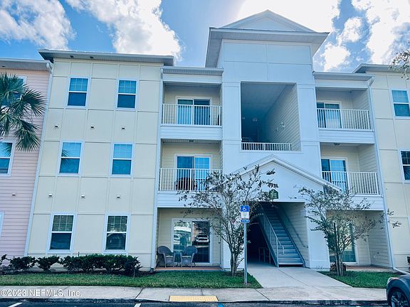 2nd image of 4931 KEY LIME Drive #204