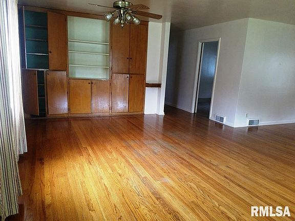 5th image of 221 S D St