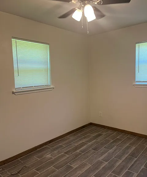 321 Mimosa Dr — Photo 14