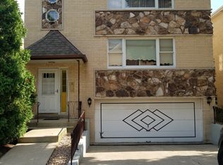 8653 W Catherine Ave, Chicago, IL 60656