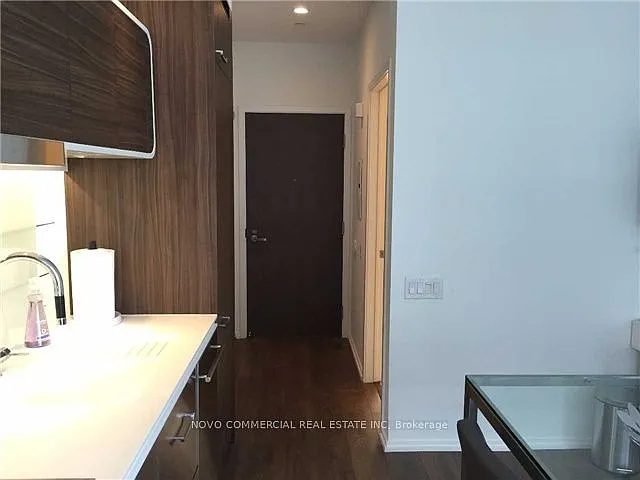 45 Charles St E #203 — Photo 3