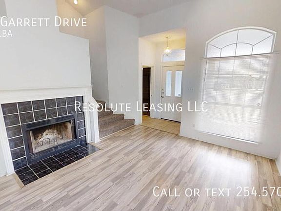 4th image of 2215 Garrett Dr