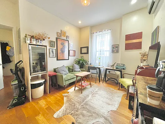 Rented by Doorway NYC, LLC | media 3