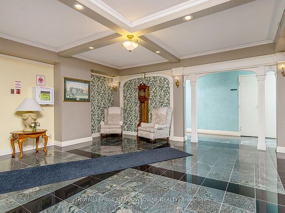 4th image of 24 Chapel St #Penthouse 02