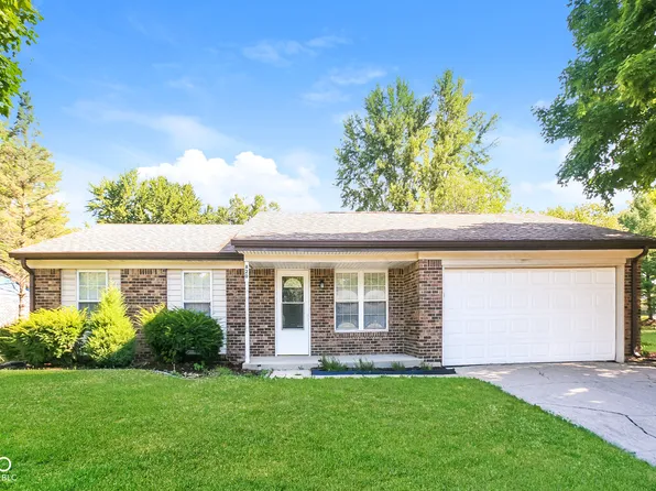 820 Burr Oak Dr, Indianapolis, IN 46217