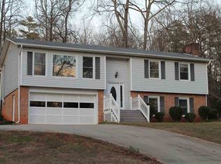 4003 Woodbury Rd, Seneca, SC 29672