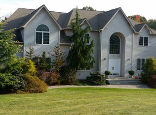 6 Janna Ct, Spring Valley, NY 10977