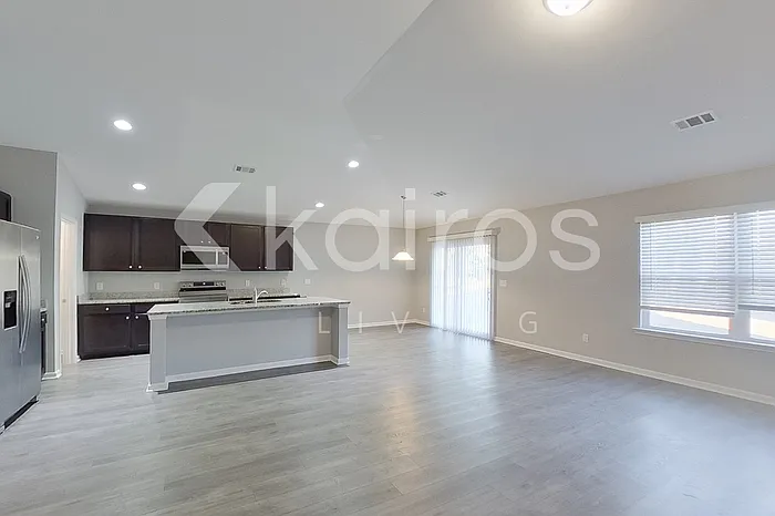 103 Ebenezer Bluff Way — Photo 5