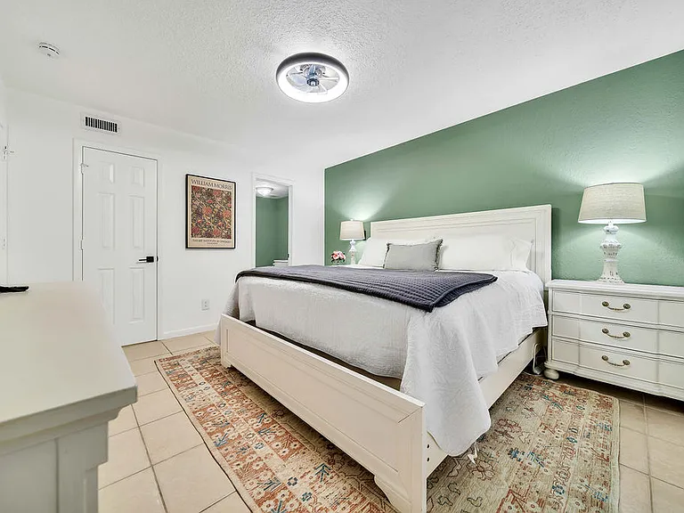 4625 Bayshore Dr #D3 — Photo 18
