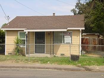 1st image of 270 S Oro Ave