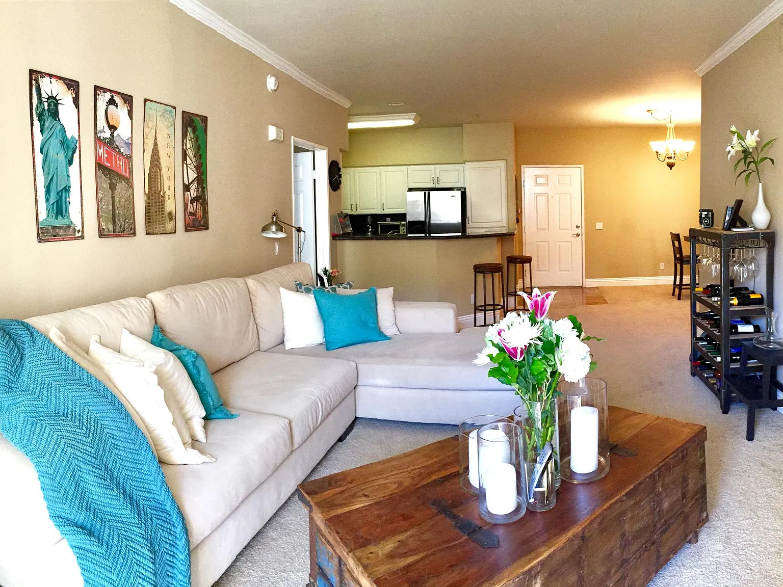 2 bed, 1327 sqft, $3,699 — Photo 2