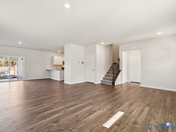 5th image of 6289 Sterling Way