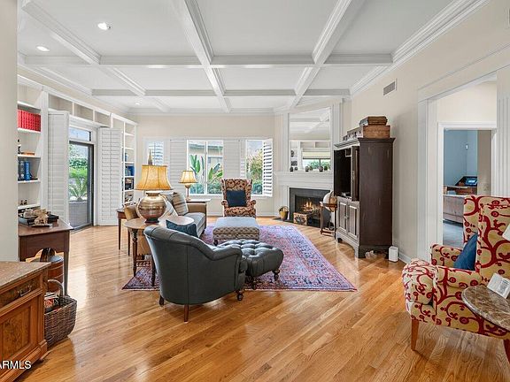4th image of 3142 E Marshall Avenue