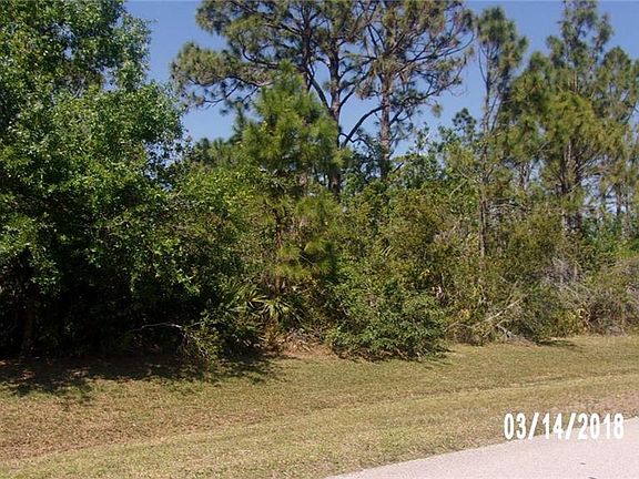 3rd image of 7864 Saddlebrook Dr