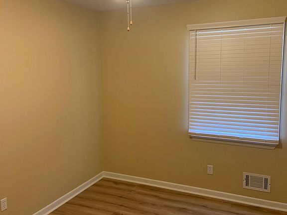 5th image of 1206 Redwood Ct
