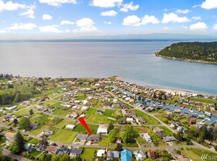 8180 Whidbey Dr, Clinton, WA 98236