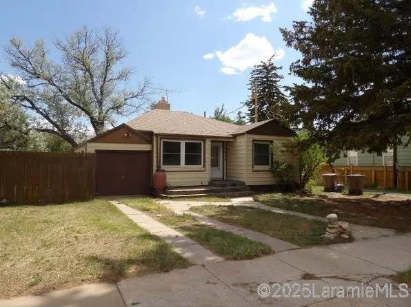 1012 Gibbon St, Laramie, WY 82072