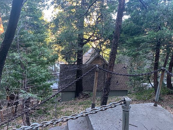 3rd image of 23826 Scenic Dr