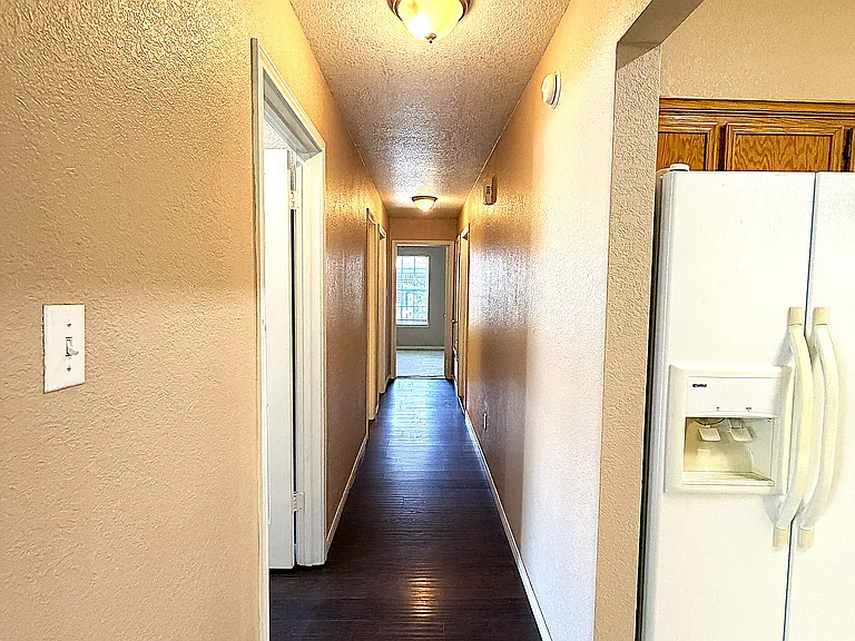405 Gina Dr — Photo 14