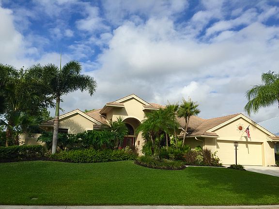 4th image of 785 SW Lighthouse Dr