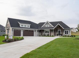 N41W23765 Century Farm Rd, Pewaukee, WI 53072