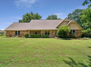 14212 E Dogwood Ln, Claremore, OK 74019
