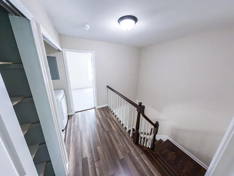 4 Vassar Pl — Photo 34