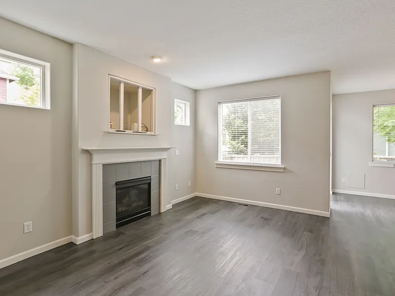 1958 NW Florence Ave #1958 — Photo 8