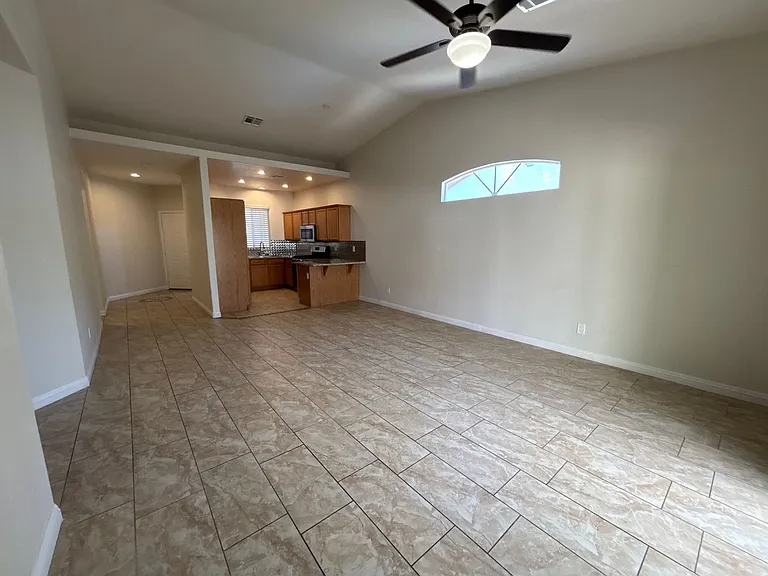 1129 Evening Ridge St — Photo 9
