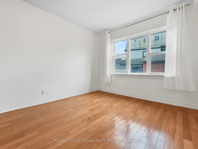 151 Dovercourt Rd #1 — Photo 12