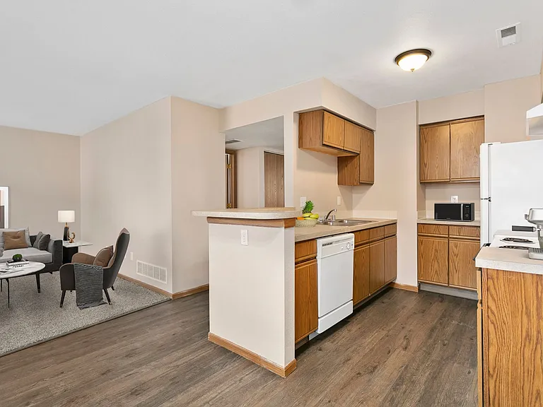 1332 Crosswinds Ct #2 — Photo 3