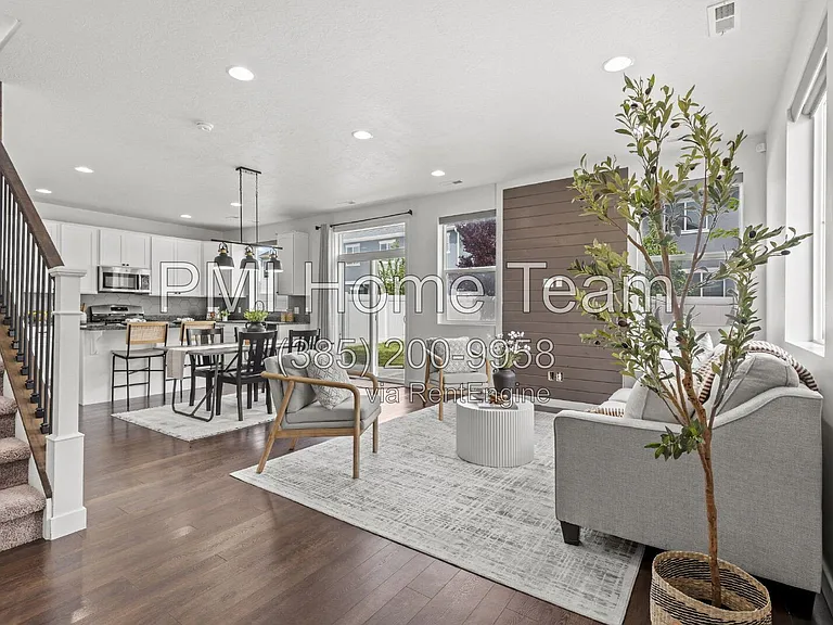1812 W Parkview Dr — Photo 9