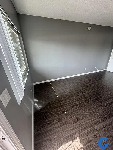 1440 Robinson Ave. Complex Photo 1