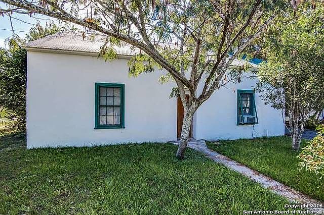 1st image of 1704 AMELIA ST