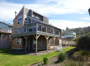 6451 NE Mast Ave, Lincoln City, OR 97367