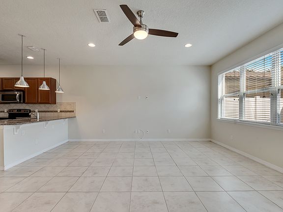 3rd image of 5118 Caspian St