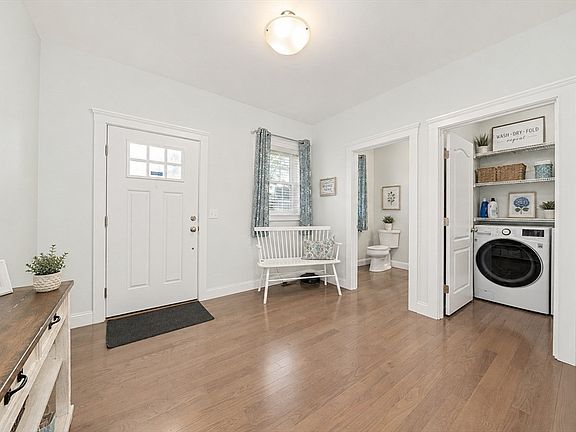 4th image of 38 Cahoon Rd #38