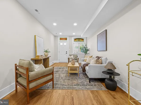 813 S Luzerne Ave, Baltimore, MD 21224