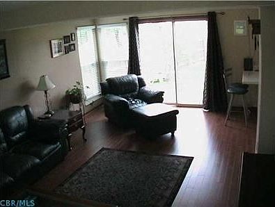 2nd image of 3186 Paradise Ave
