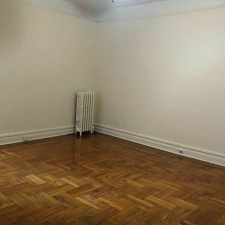 1st image of 1405 71st St APT B4
