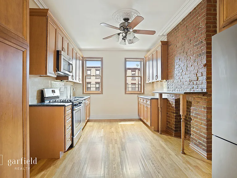 442 8th St #2 — Photo 4