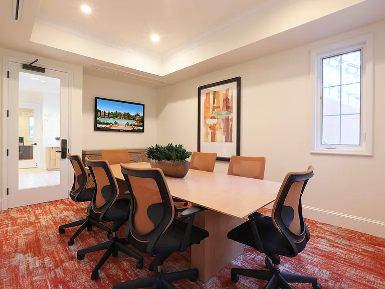 Newport Bluffs Apartment Village — Photo 21