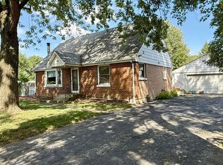 9305 S 78th Ave, Hickory Hills, IL 60457