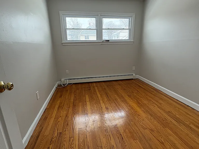Carey Avenue Apartments — Photo 25