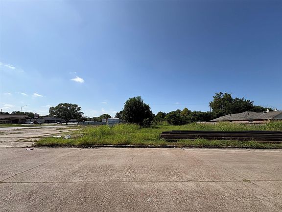 5th image of 8626 Martin Luther King Blvd