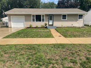 2218 Evans Ave, Loves Park, IL 61111