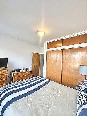 5th image of 433 E 75th St #33S